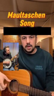 Mein Freund @nasim.kholti hat gestern nen Maultaschen  Song geschrieben und sich Banjo 🪕 und Backing Vocals 🎶 gewünscht. Da ich gestern nen freien Abend hatte, wollte ich diesen Wunsch nicht unerfüllt lassen.

Bald auch mehr September Leaves Musik, versprochen!