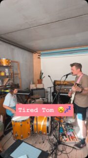 Probe immer so aufregend! 😂 

Kommt am 20. Juni zum Konzert in Tübingen, wir freuen uns auf euch – und ziehen vorher alle Schrauben fest. 🥁

#septemberleaves #indiepop #tübingen #concert #livemusic